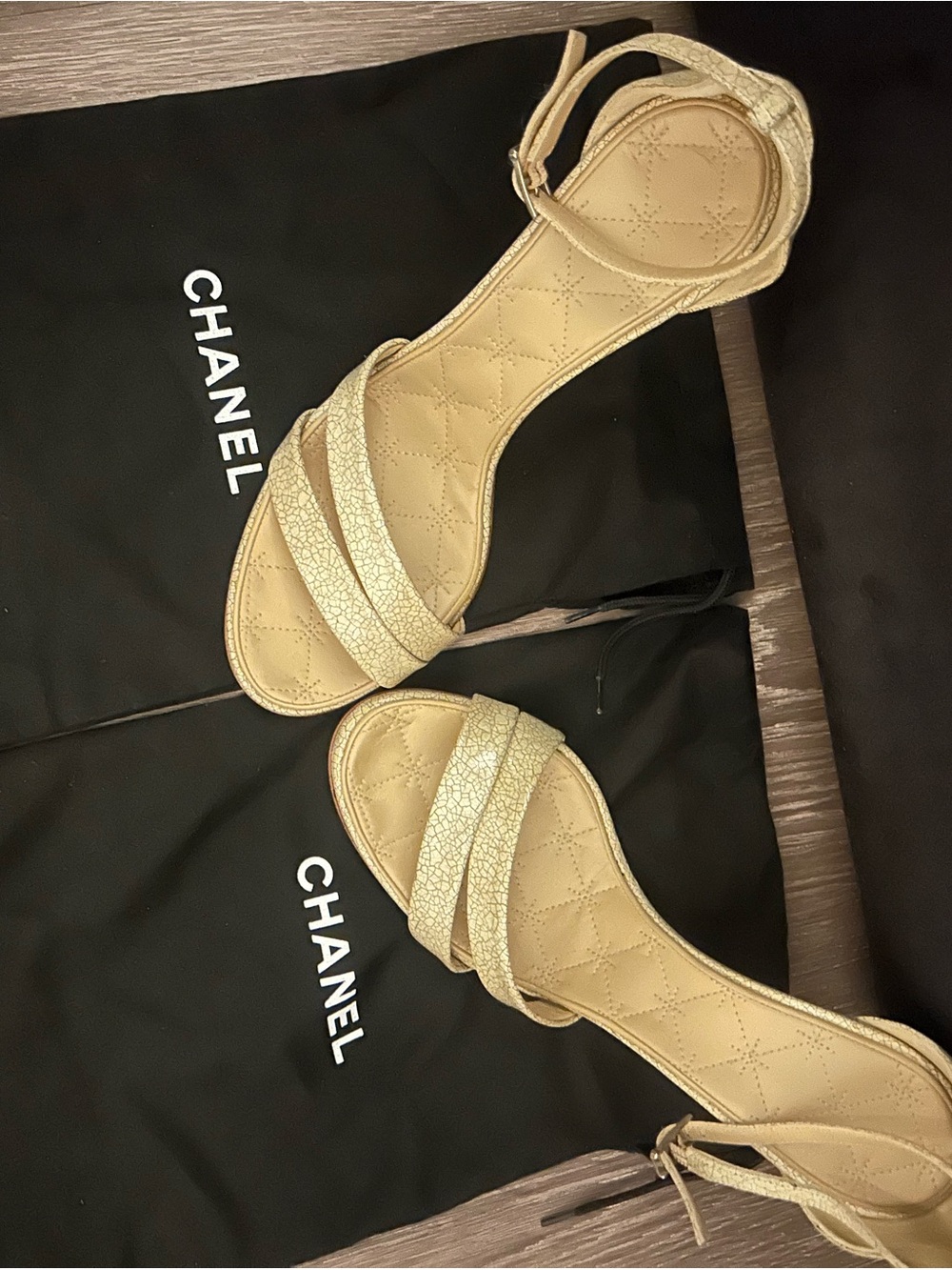 BRAND NEW CHANEL 05A CRACKED LEATHER ANKLE STRAP SANDALS BEIGE!!